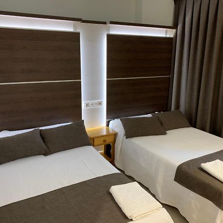 Hotel Ric Sabadell Exteriör bild