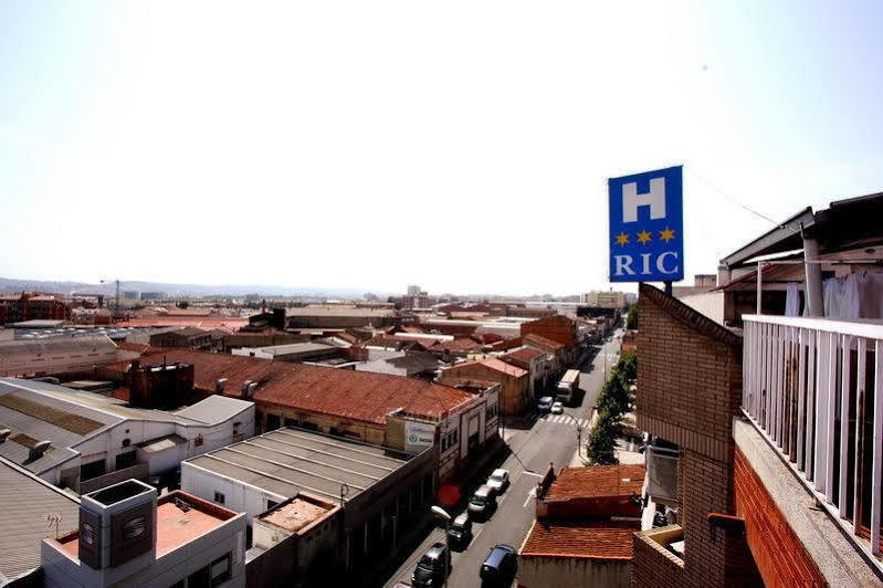 Hotel Ric Sabadell Exteriör bild
